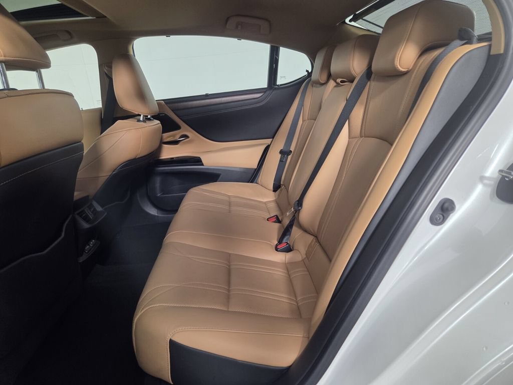 Used 2023 Lexus ES 350 Ultra Luxury w/ Accessory Package (Z1) FWD image 23
