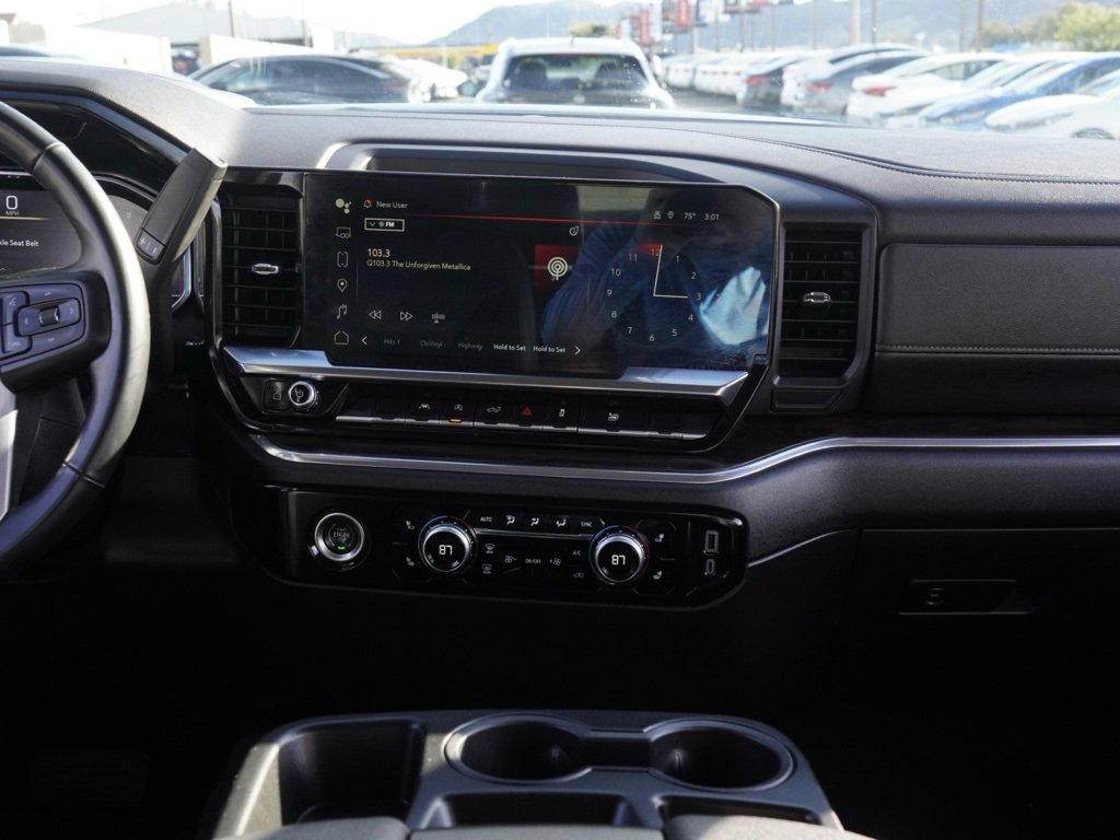 Used 2024 GMC Sierra 1500 SLT image 19