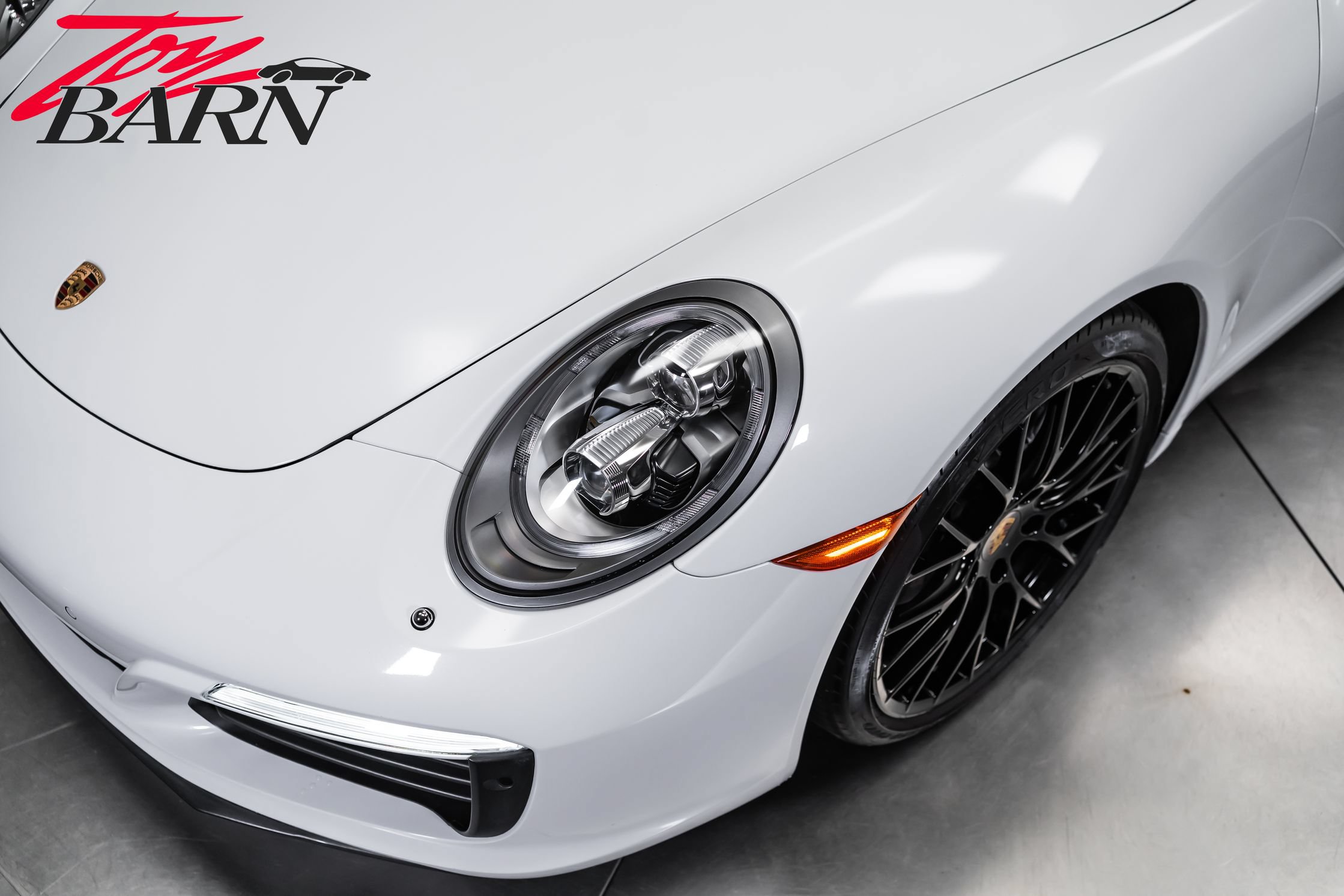 Used 2017 Porsche 911 Carrera RWD image 19