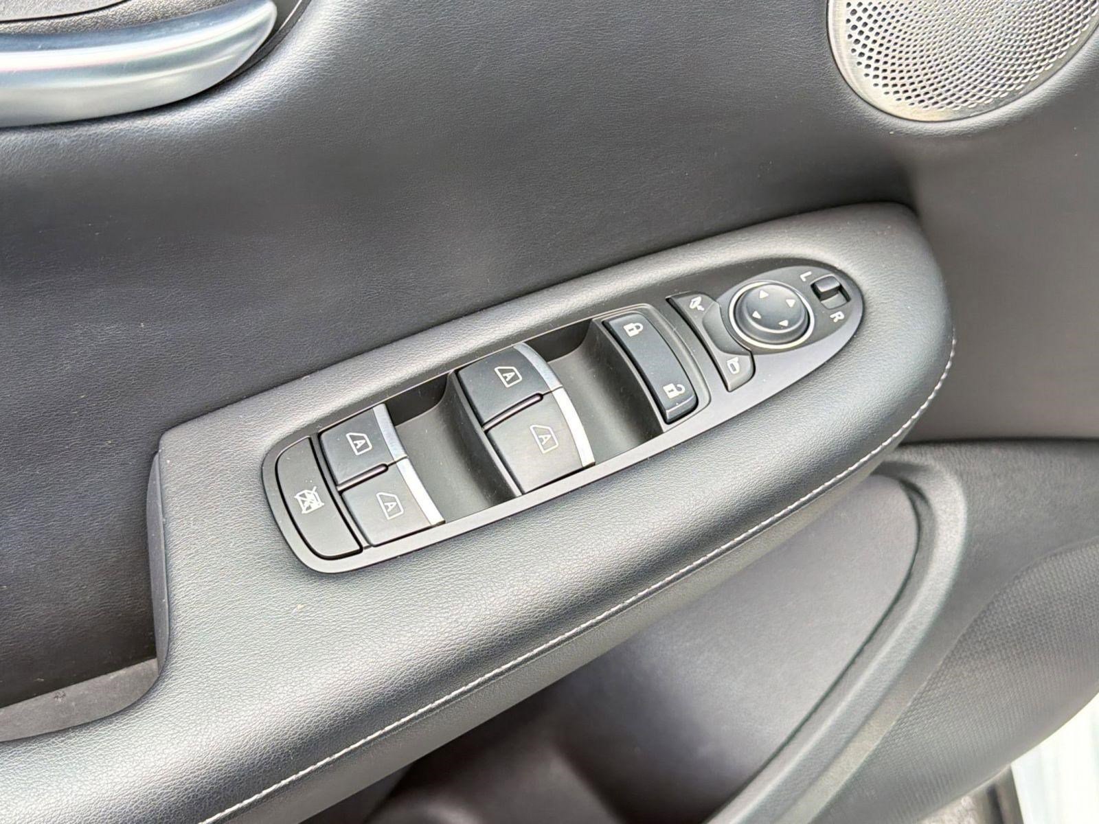 Used 2024 INFINITI QX50 Sport AWD/4WD image 21
