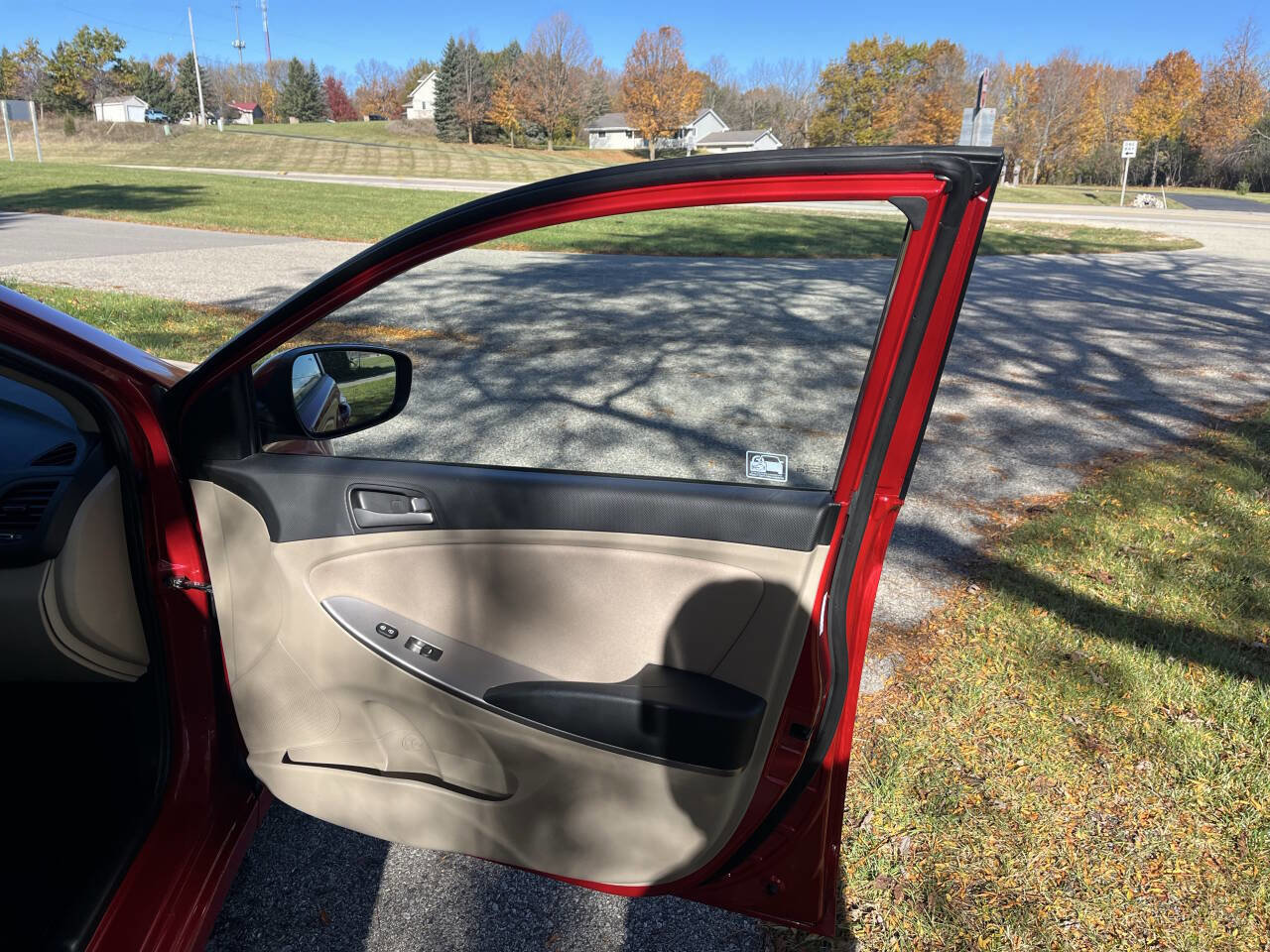 Used 2016 Hyundai Accent SE image 25