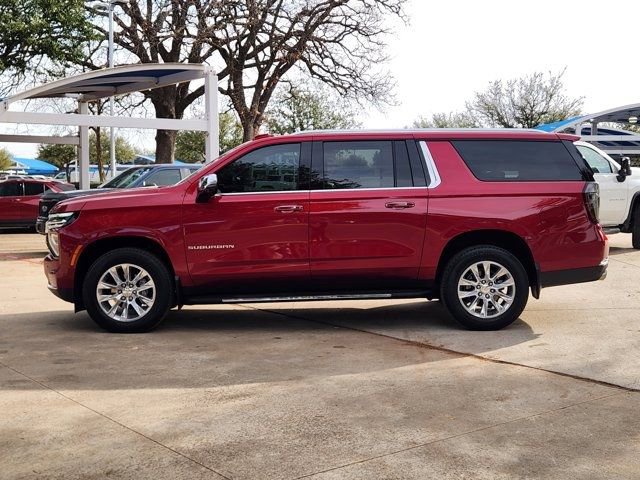 Used 2025 Chevrolet Suburban Premier image 12