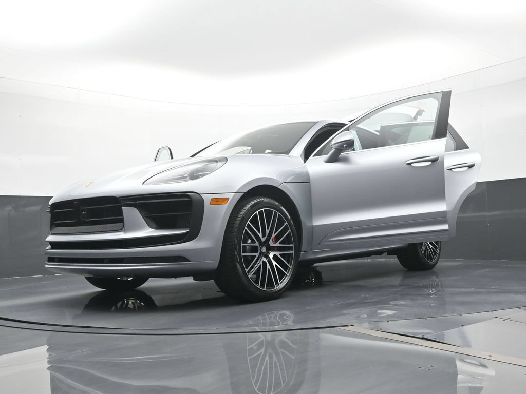 New 2026 Porsche Macan S AWD/4WD image 30