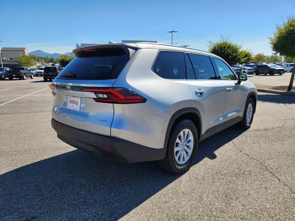 Certified 2025 Toyota Grand Highlander AWD image 4