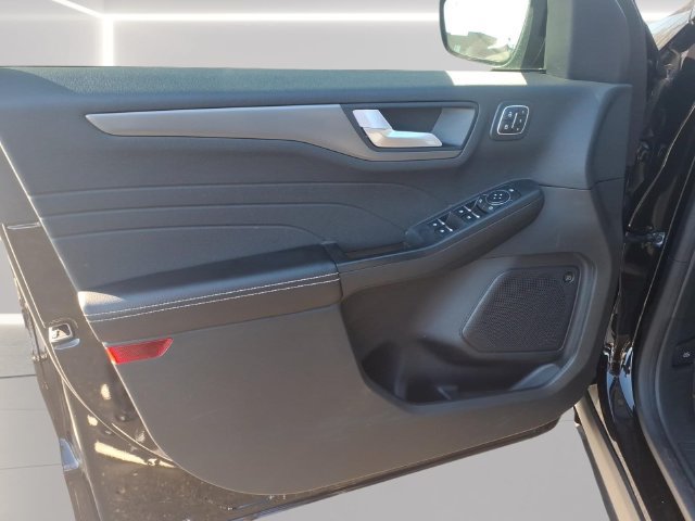 Used 2023 Ford Escape Active w/ Tech Pack #2 AWD/4WD image 8