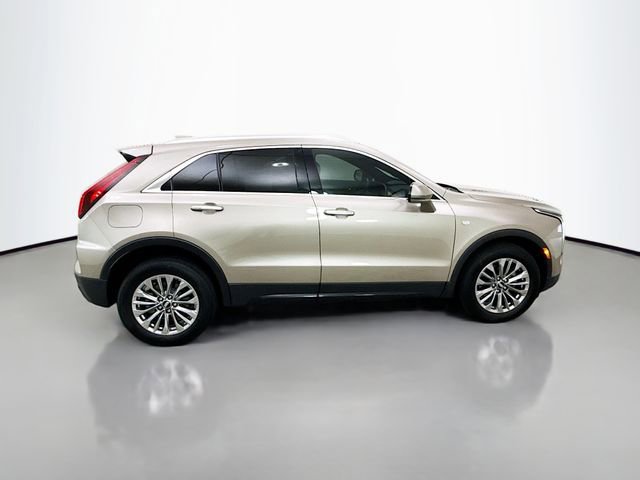 Used 2024 Cadillac XT4 Premium Luxury w/ Technology Package image 9