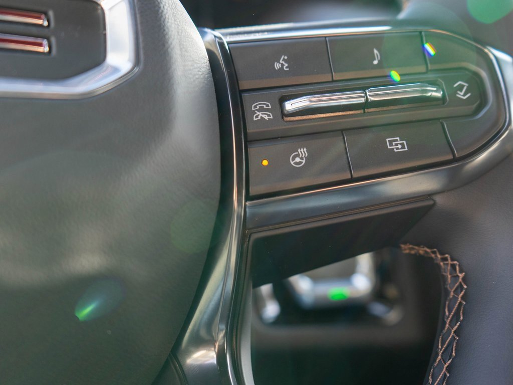 New 2026 GMC Yukon XL AT4 w/ AT4 Premium Plus Package image 24