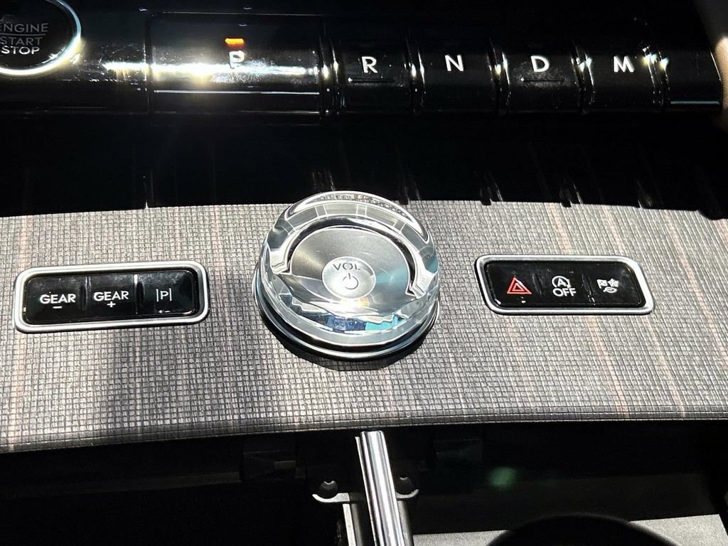 Used 2025 Lincoln Navigator L Black Label AWD/4WD image 37
