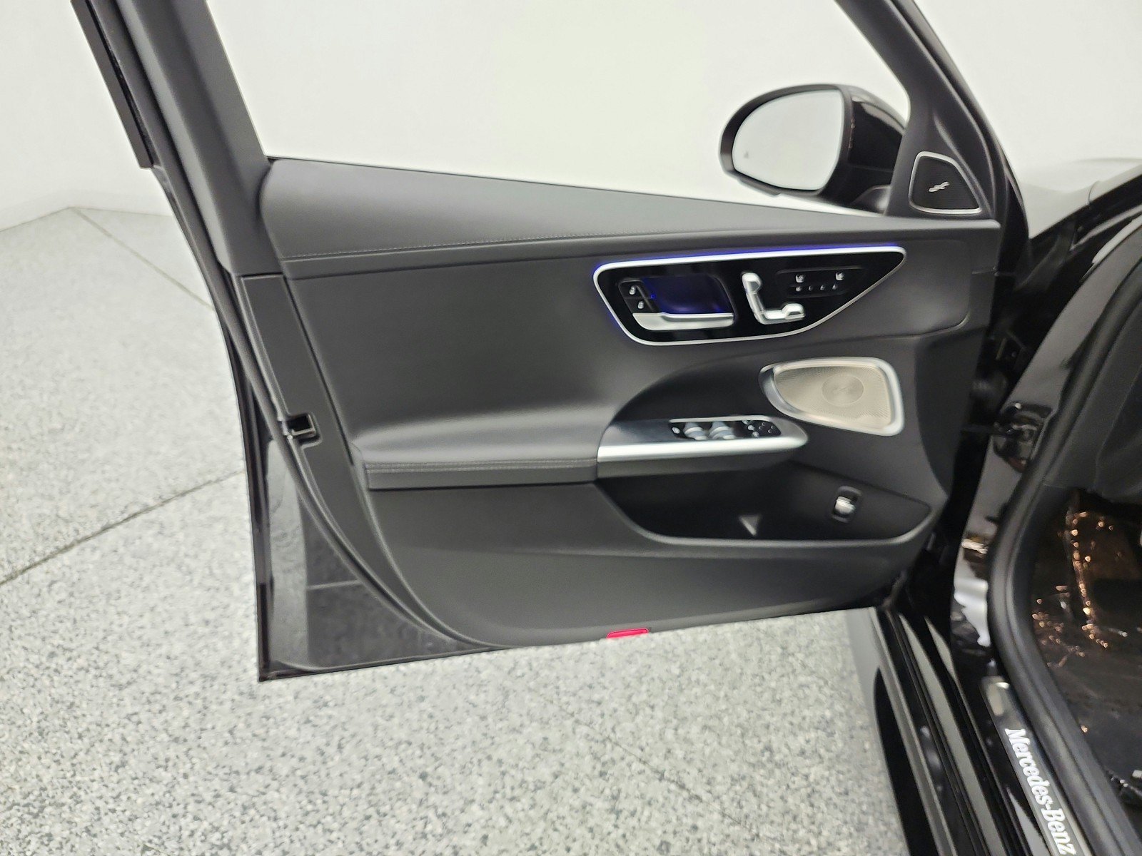 Used 2024 Mercedes-Benz C 300 Sedan image 15