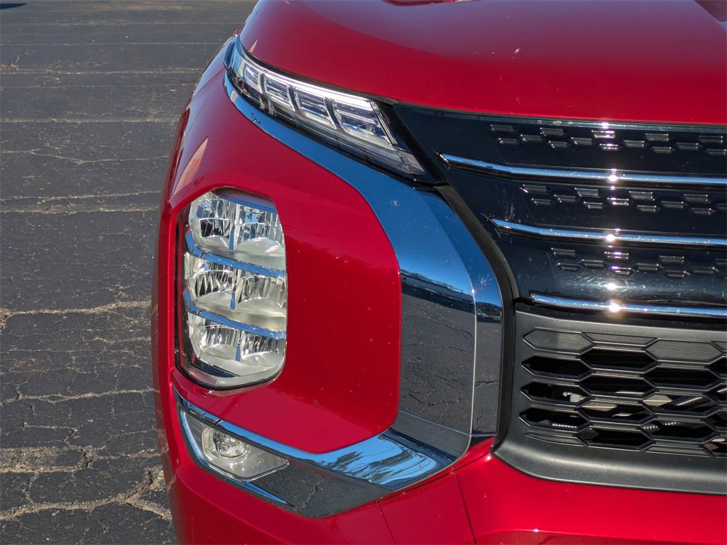 Used 2024 Mitsubishi Outlander SEL image 10