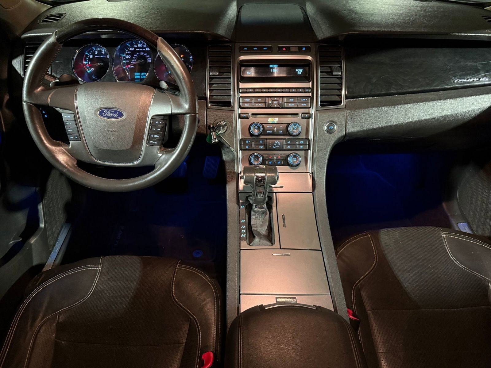 Used 2011 Ford Taurus Limited w/ 301A Rapid Spec Order Code image 26