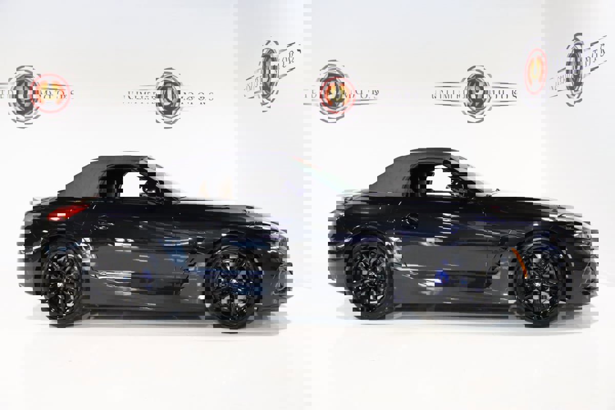 Used 2024 BMW Z4 M40i w/ Premium Package image 6