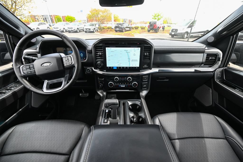 Used 2025 Ford F150 Lariat AWD/4WD image 30