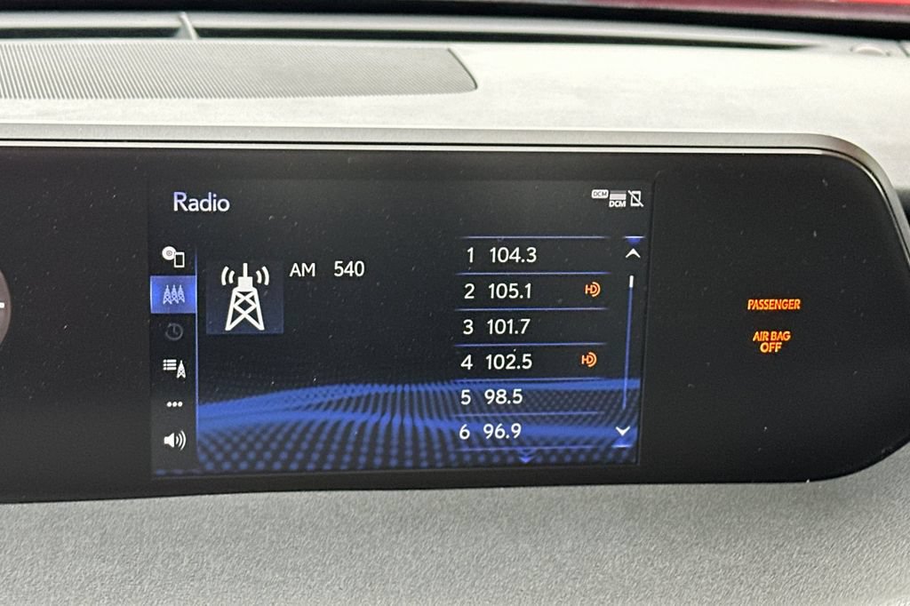 Used 2019 Lexus UX 200 FWD image 18