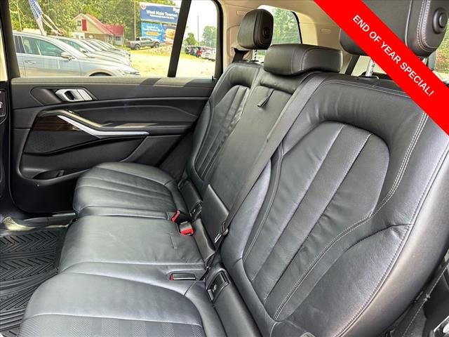Used 2021 BMW X7 xDrive40i w/ Parking Assistance Package image 9