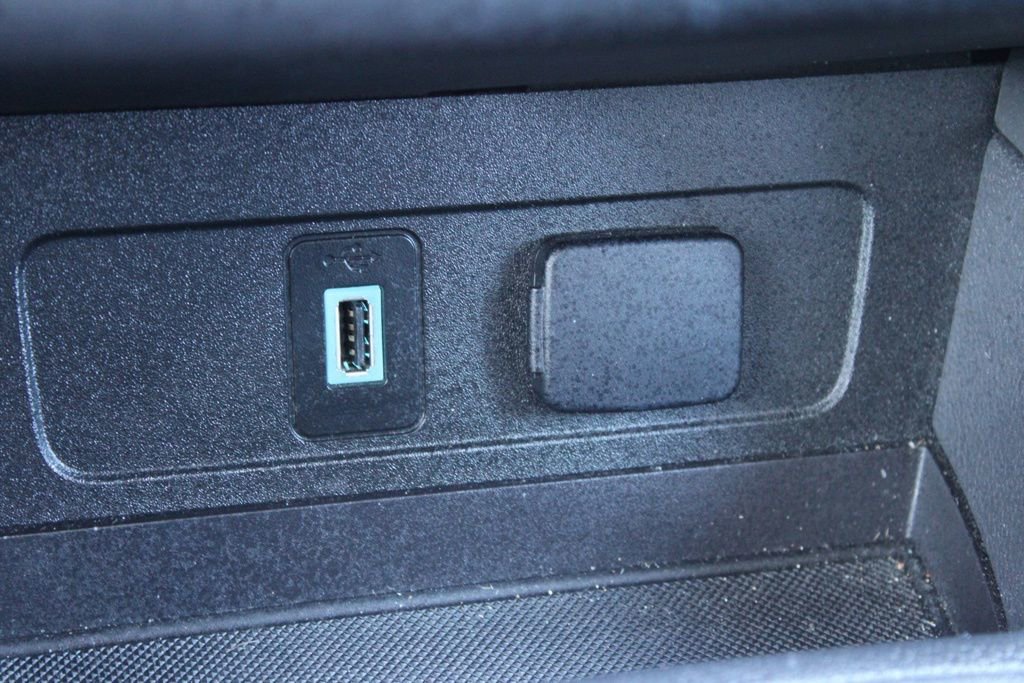 Used 2019 Ford Escape SEL image 40