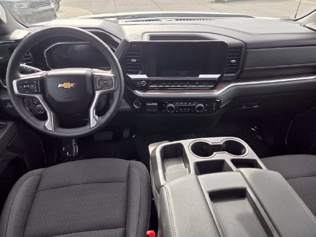 Used 2026 Chevrolet Silverado 1500 LT AWD/4WD image 16