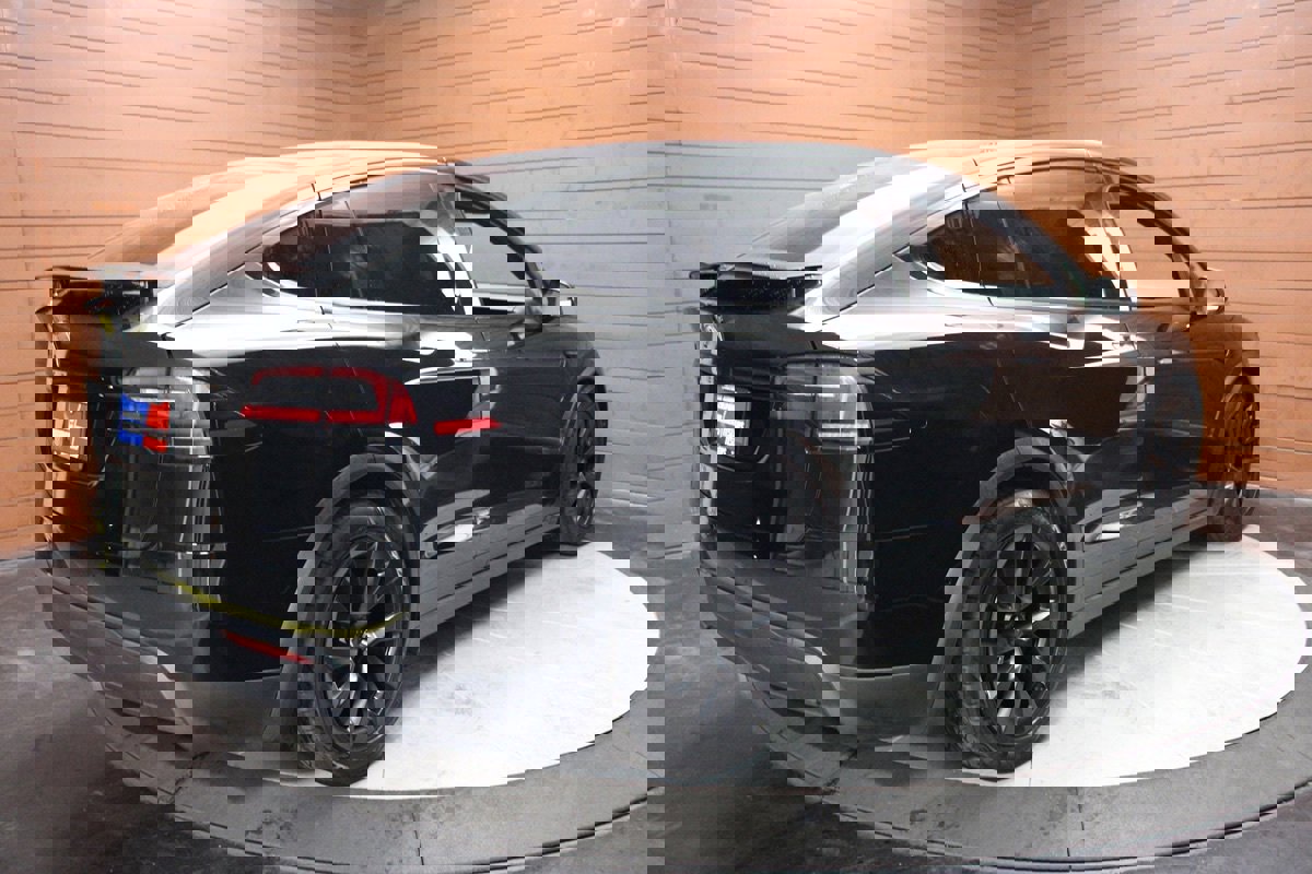 Used 2023 Tesla Model X image 18