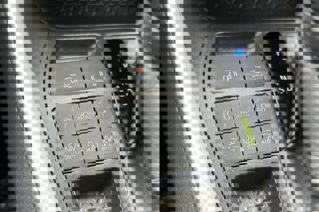 Certified 2025 Toyota RAV4 LE image 37