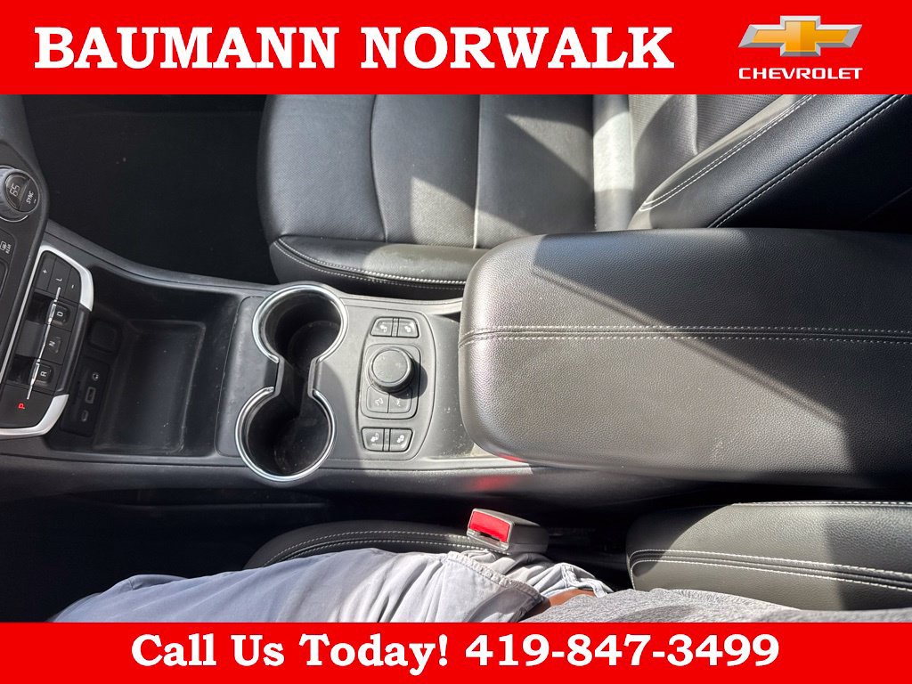 Used 2022 GMC Terrain SLT AWD/4WD image 30