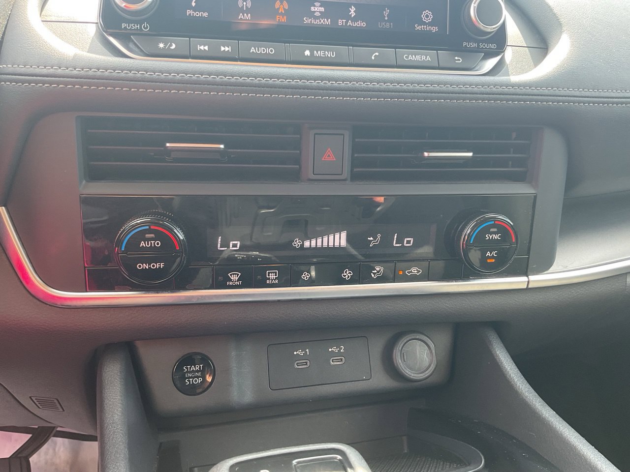 Used 2025 Nissan Rogue SV FWD image 30