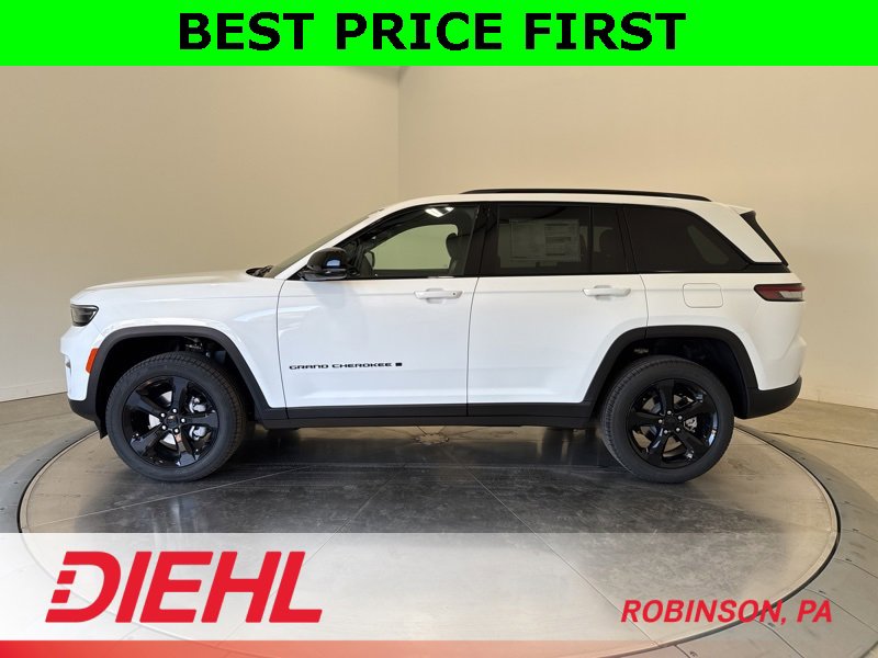 New 2025 Jeep Grand Cherokee Limited w/ Black Appearance Package image 4