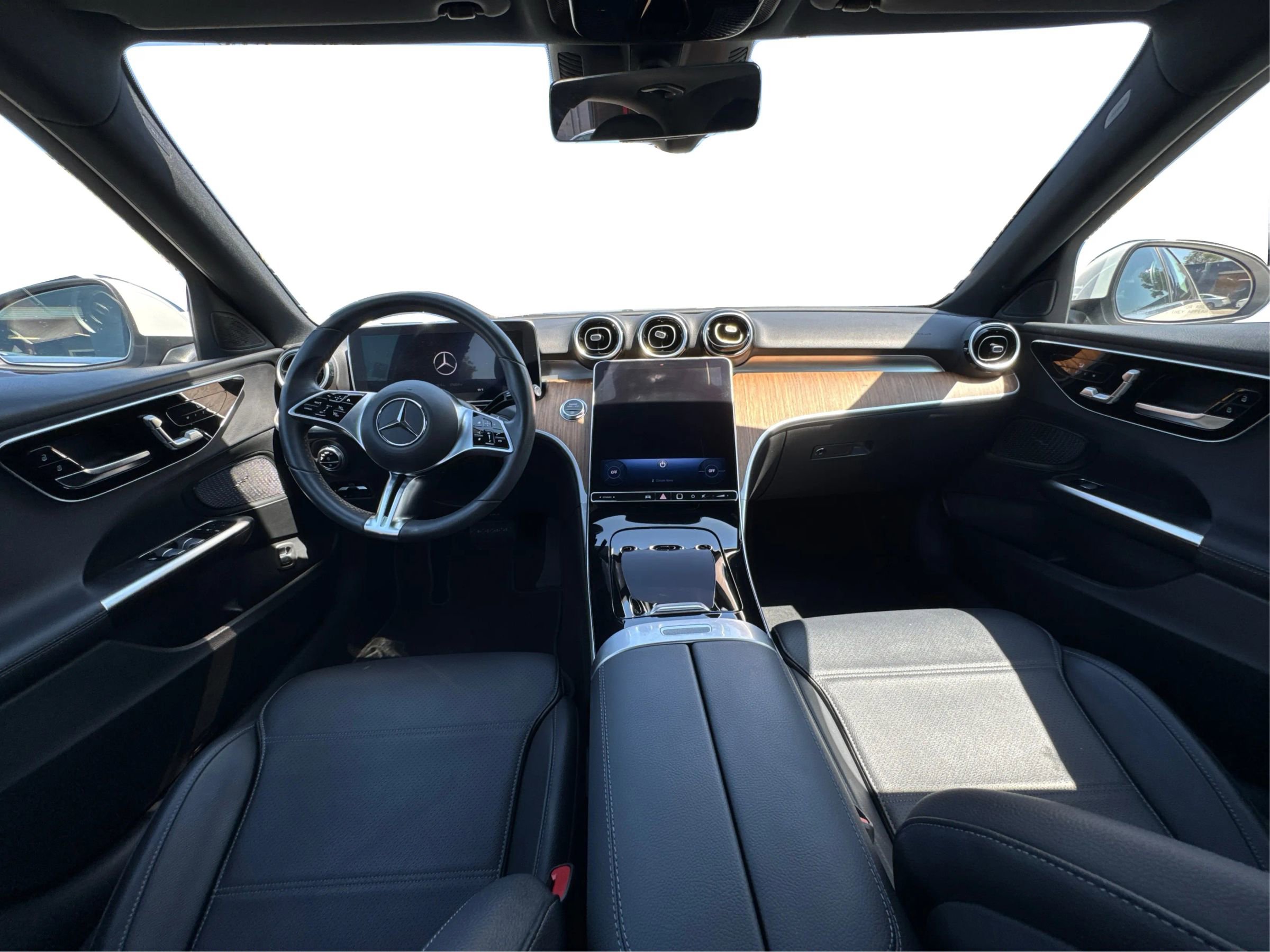 Used 2023 Mercedes-Benz C 300 Sedan image 21