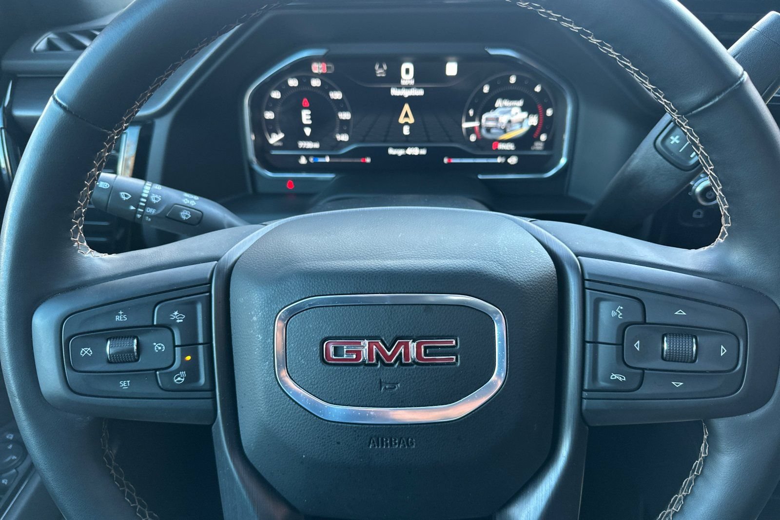 Used 2025 GMC Sierra 2500 AT4 w/ AT4 Premium Plus Package AWD/4WD image 65