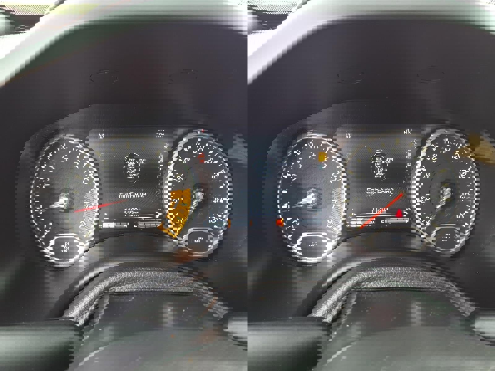 Used 2019 Jeep Renegade Latitude w/ UConnect 8.4 Nav Group image 10