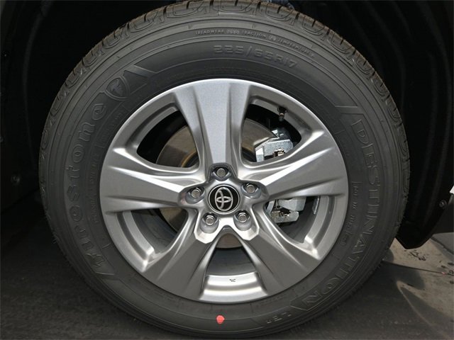 New 2025 Toyota RAV4 XLE w/ Convenience Package image 17