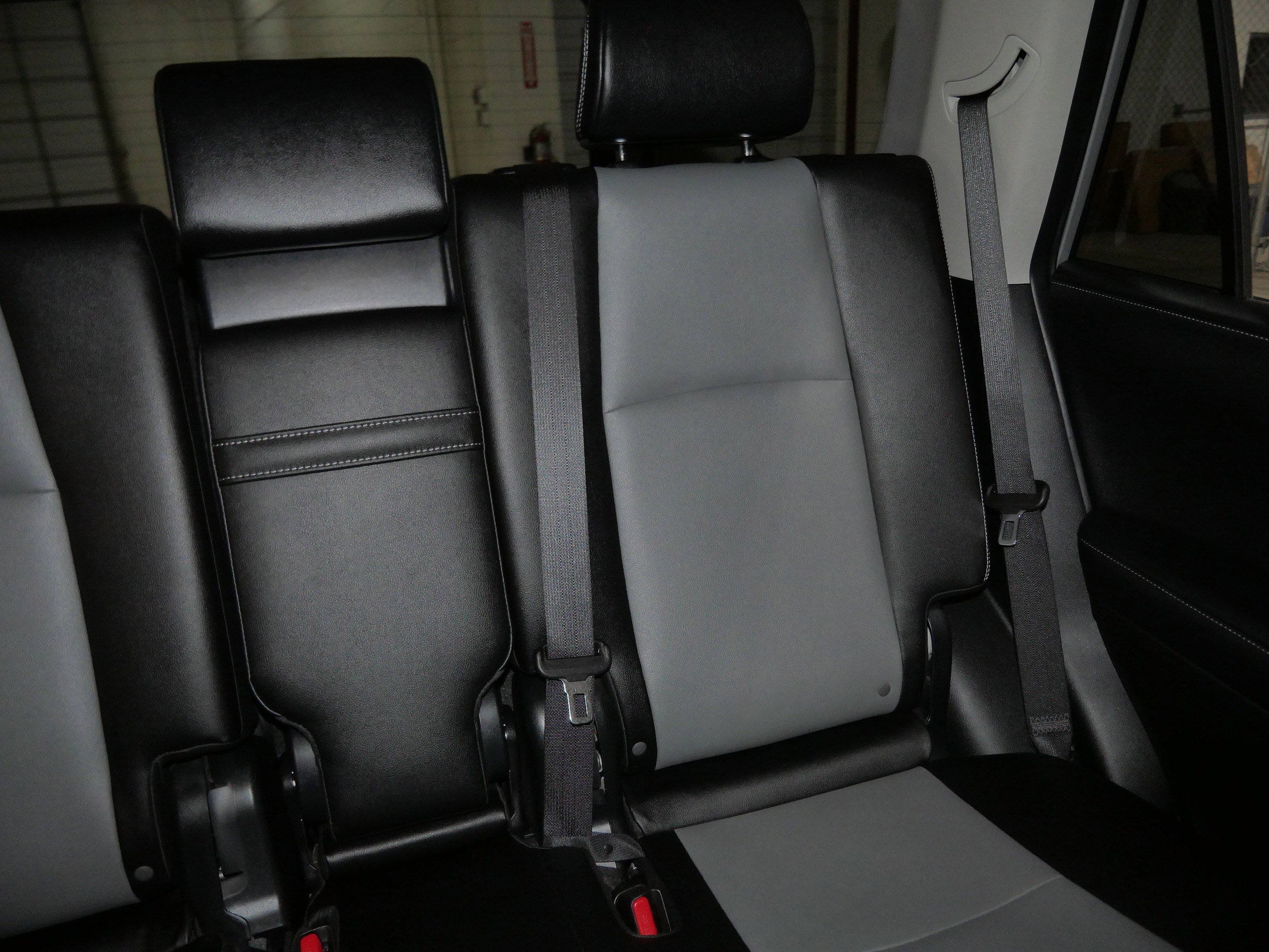 Used 2018 Toyota 4Runner SR5 Premium image 15