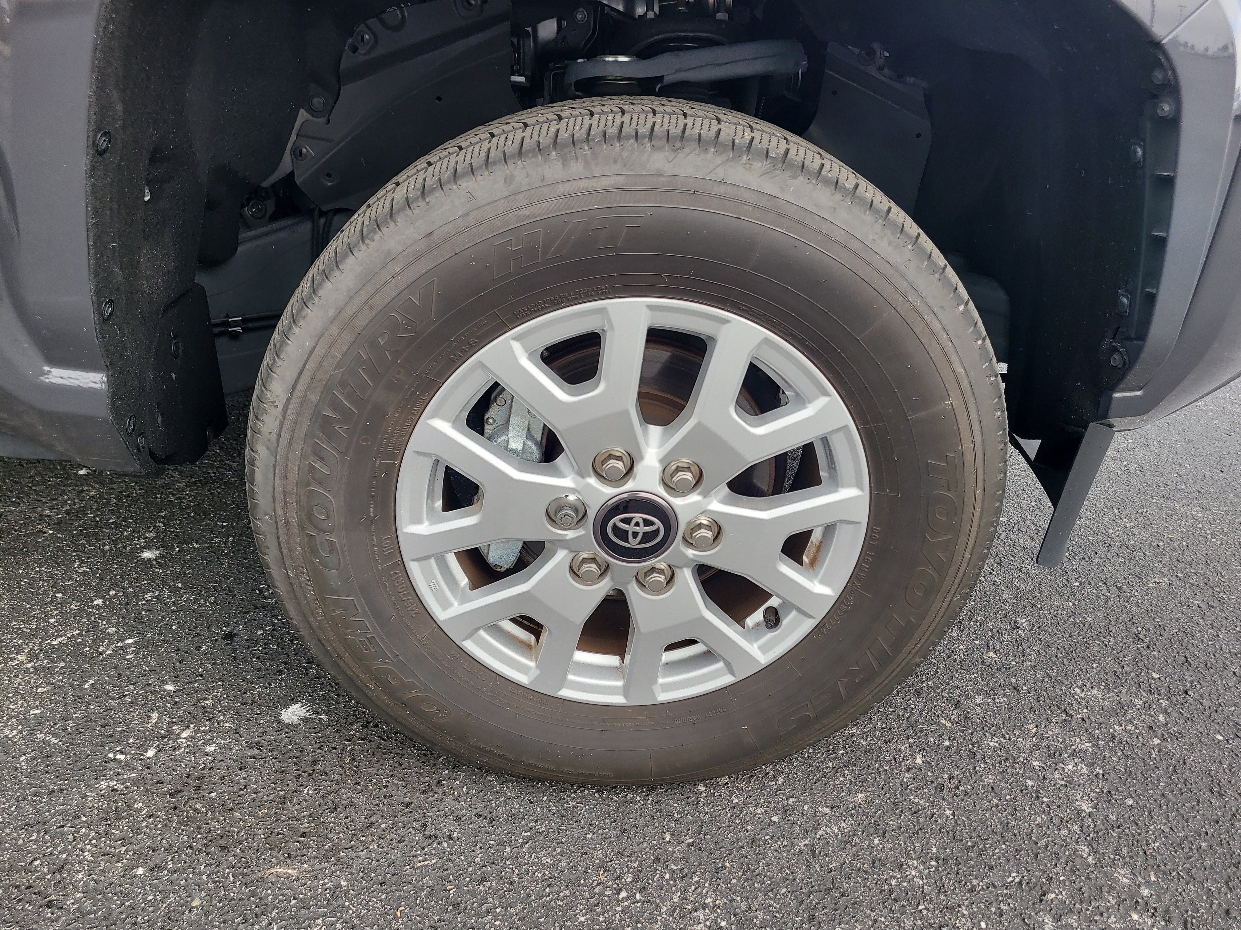 Certified 2024 Toyota Tacoma SR5 image 9