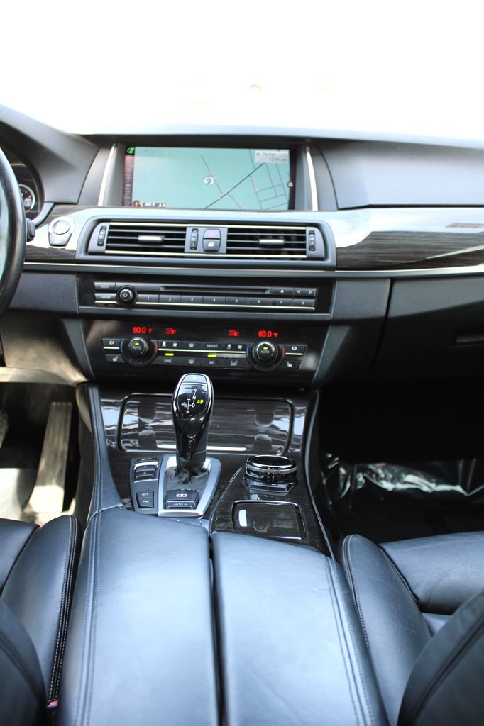 Used 2015 BMW 535d Sedan image 12