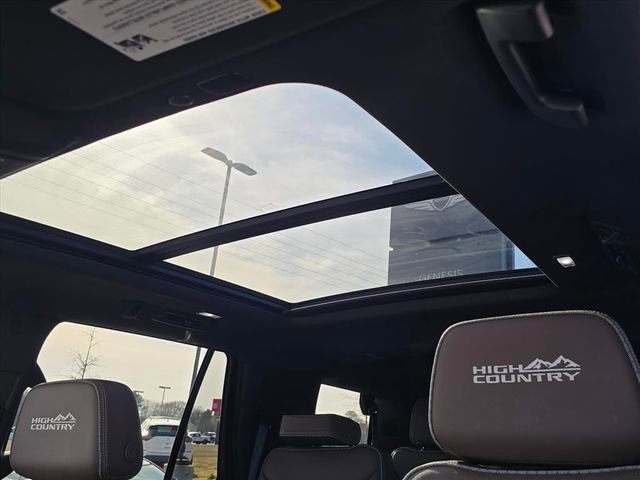 Used 2024 Chevrolet Tahoe High Country w/ Premium Package 2 image 12
