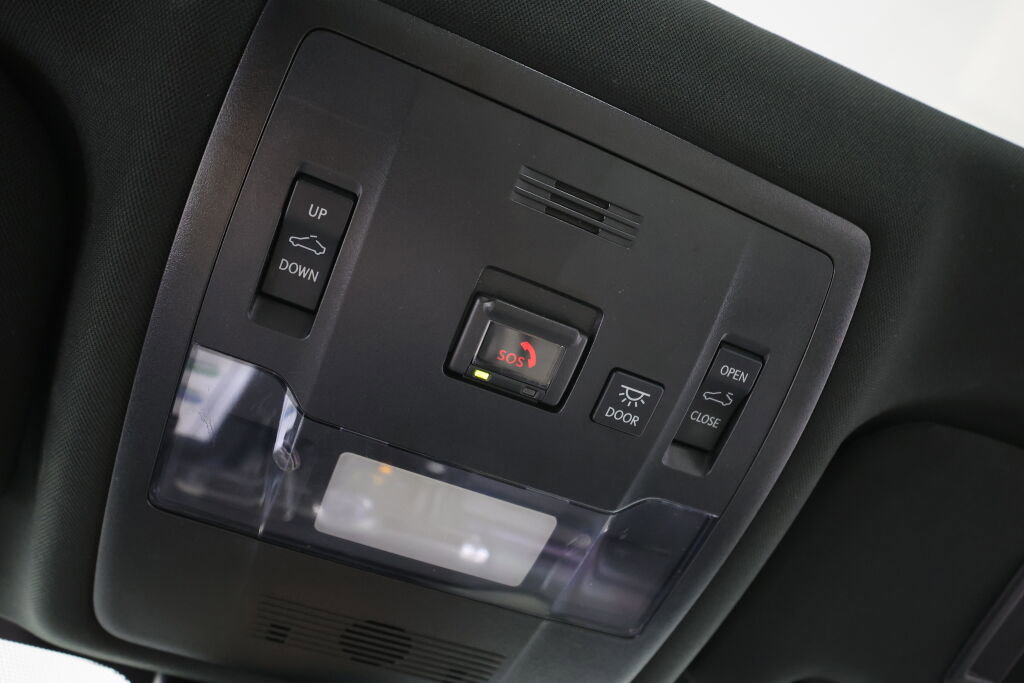 Used 2022 Lexus IS 500 RWD image 40