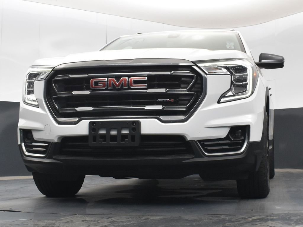 Used 2023 GMC Terrain AT4 image 38