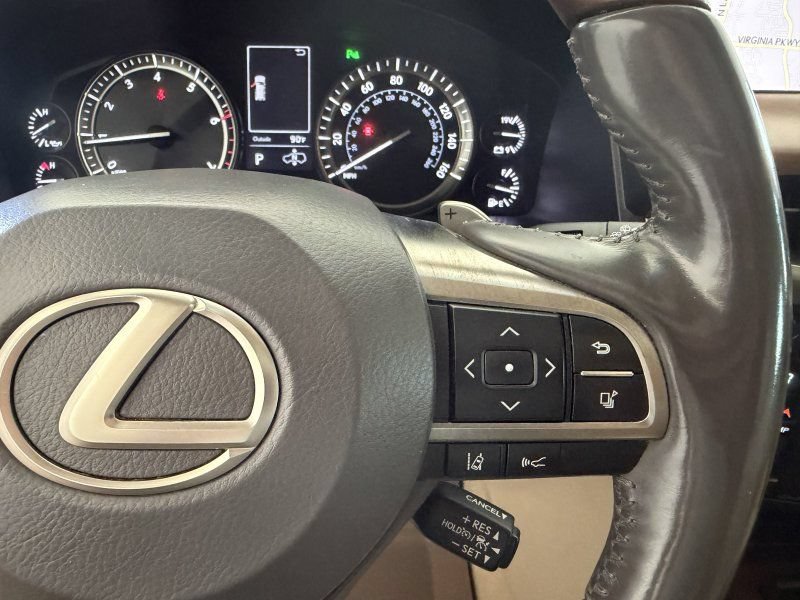 Used 2019 Lexus LX 570 4WD w/ Luxury Package image 35