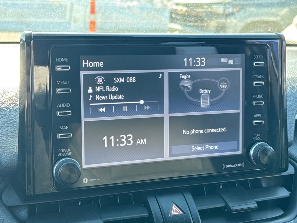 Used 2021 Toyota RAV4 SE image 24