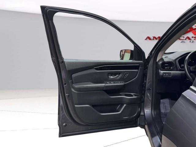 Used 2025 Honda Pilot EX-L image 21