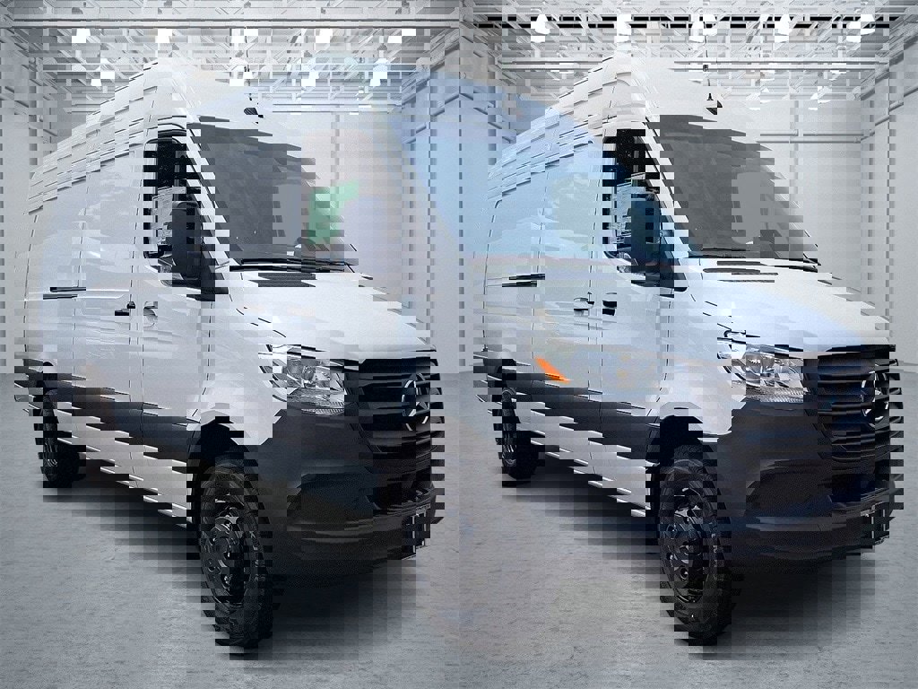 New 2025 Mercedes-Benz Sprinter 3500 image 2