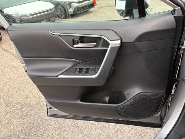 Used 2024 Toyota RAV4 XLE image 24