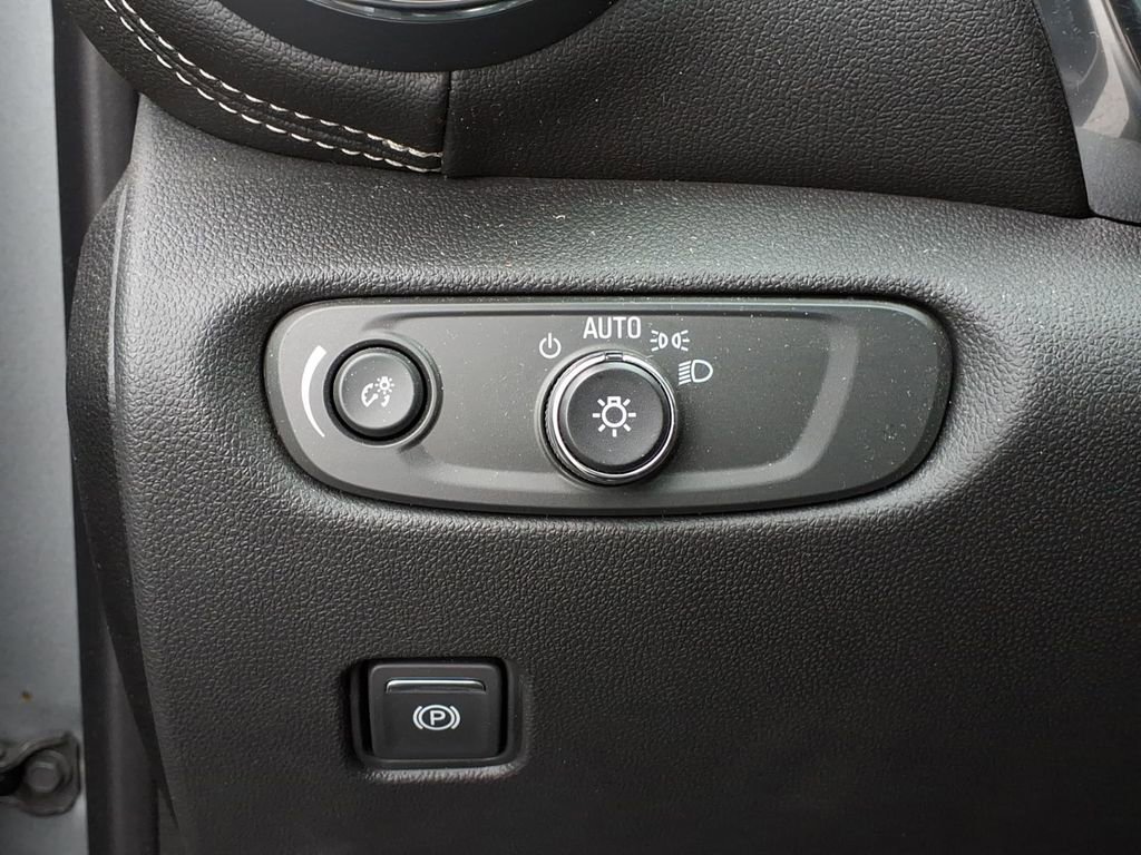 Certified 2023 Chevrolet Blazer LT image 17