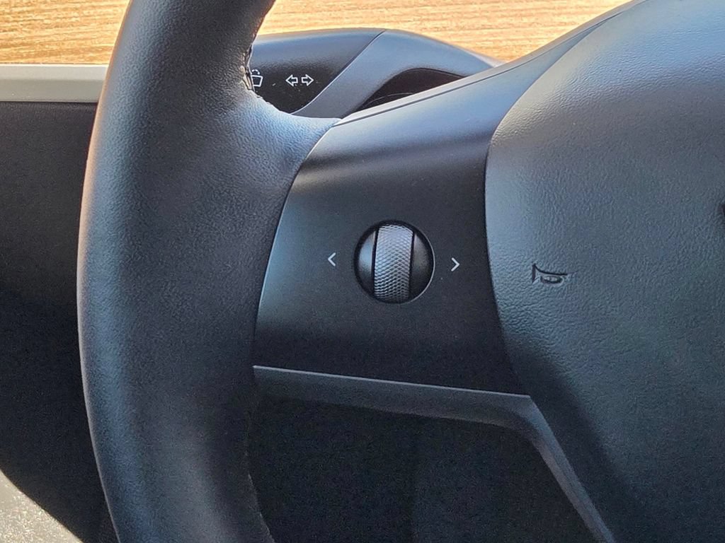 Used 2023 Tesla Model 3 Performance AWD/4WD image 15
