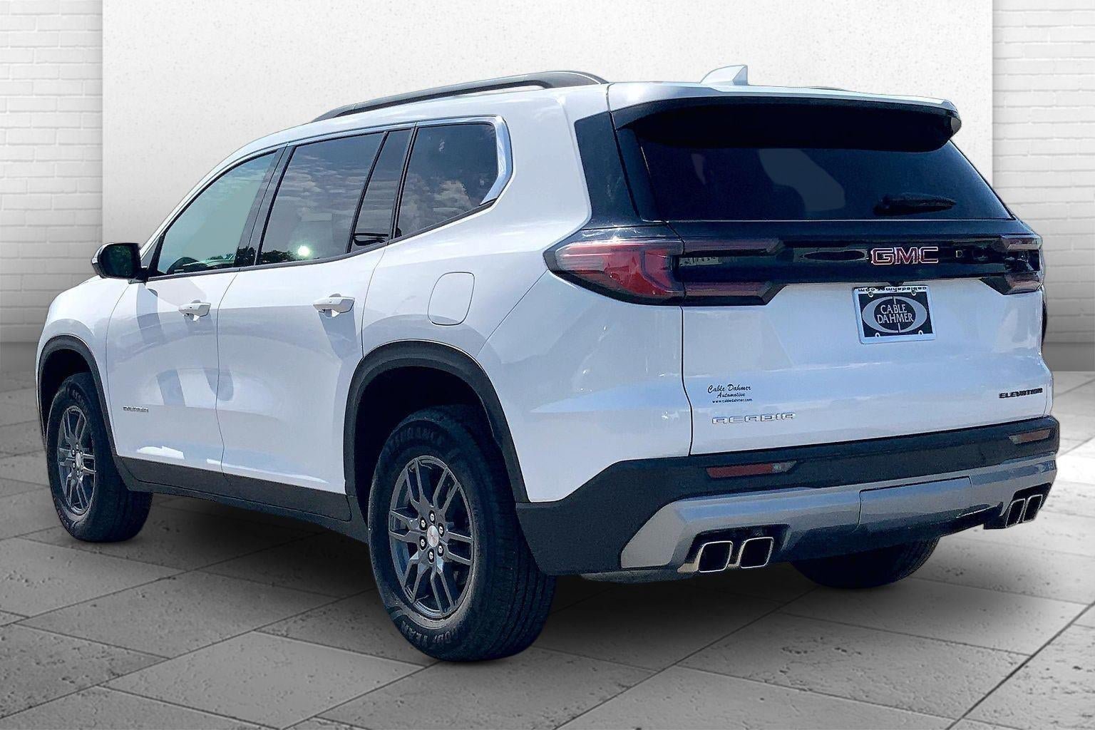 Used 2025 GMC Acadia Elevation FWD image 10