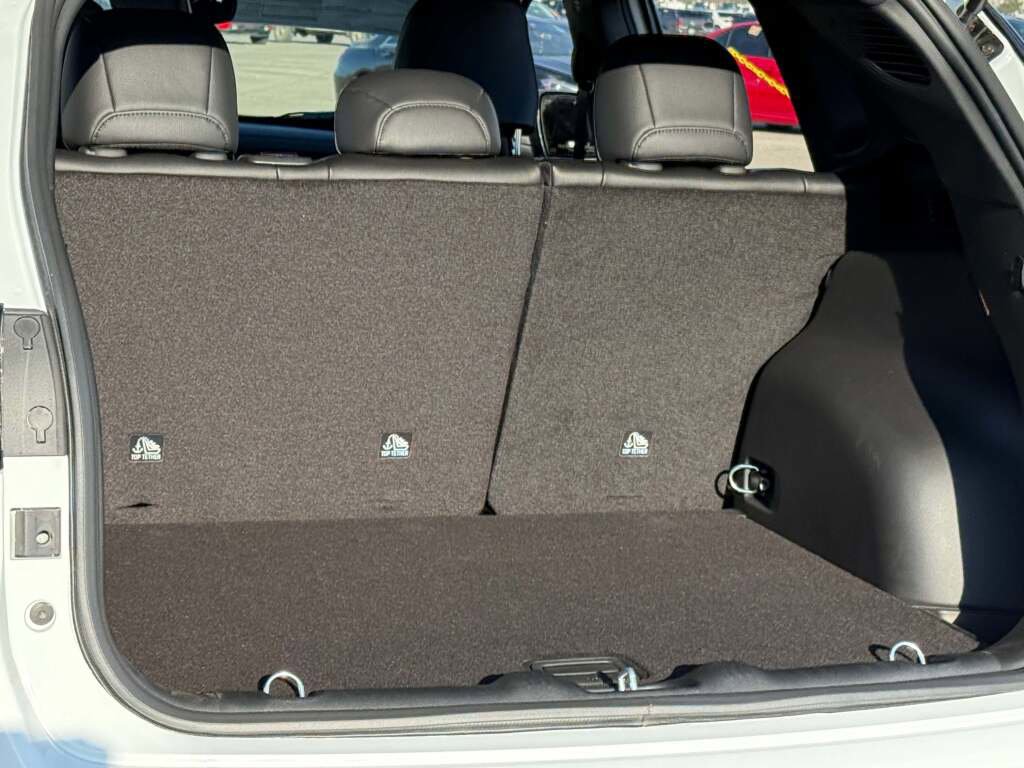 New 2026 Jeep Compass Latitude image 24