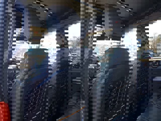 Used 2023 Ford Bronco Badlands image 12