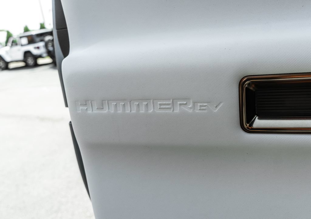 Used 2024 GMC Hummer EV 3X w/ Omega Edition AWD/4WD image 17