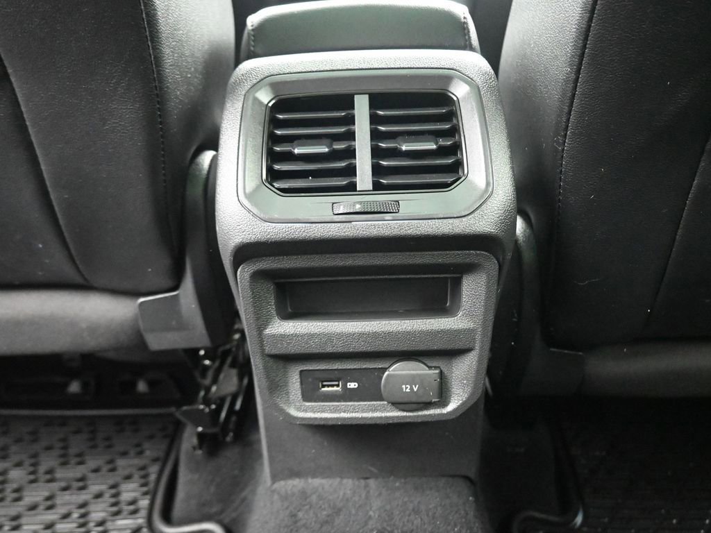 Used 2019 Volkswagen Tiguan SE AWD/4WD image 35