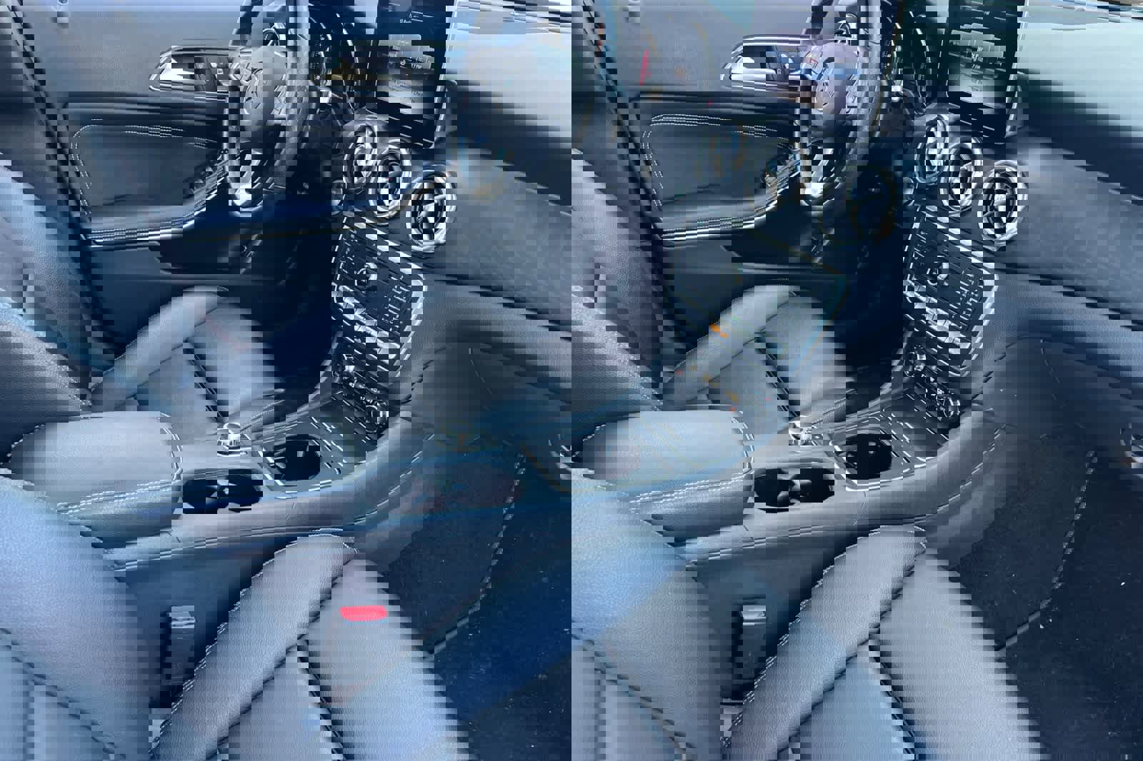 Used 2019 Mercedes-Benz GLA 250 4MATIC image 17