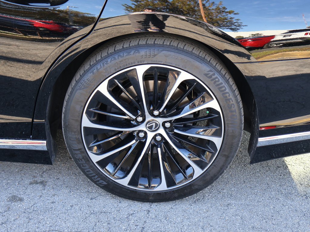 Used 2023 Lexus LS 500 w/ Luxury Package image 26